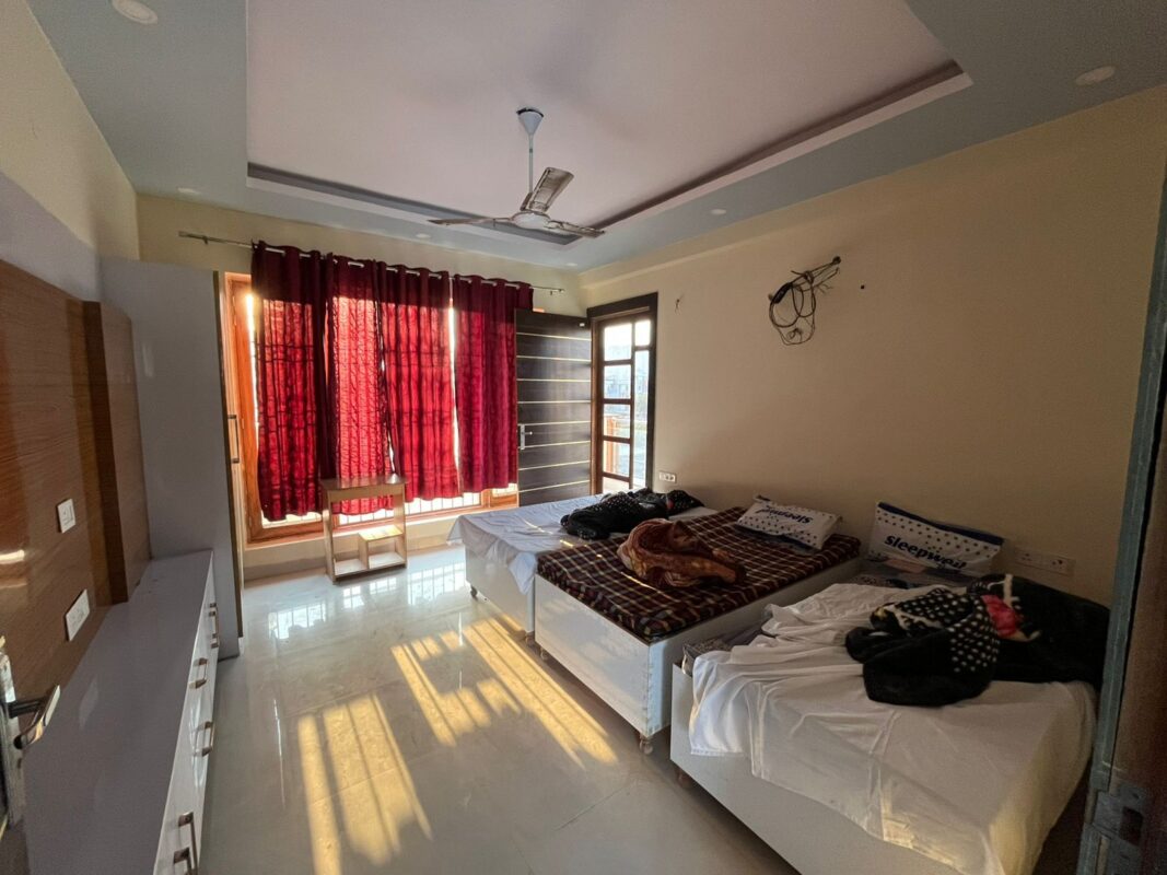 girls-luxury-pg-3 sharing-greater-noida